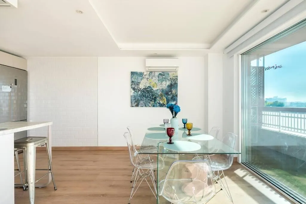 Apartamento Magnifico Atico En Frente De La Feria Sevilla