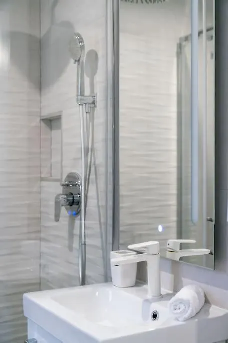Apartamento Magnifico Atico En Frente De La Feria Sevilla