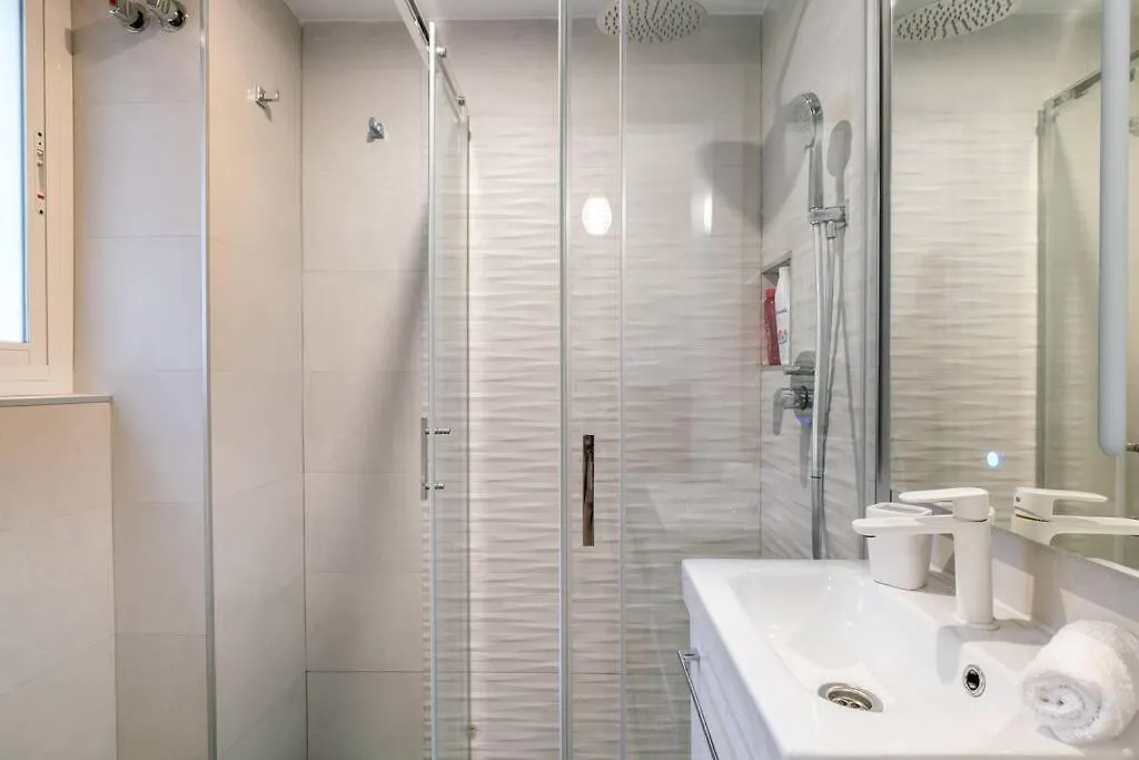 Apartamento Magnifico Atico En Frente De La Feria Sevilla